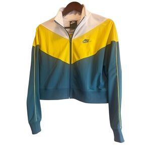 Nike Size L Sportswear Heritage Women's Full Zip Track
Jacket RARE